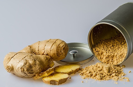 whole ginger and ground ginger